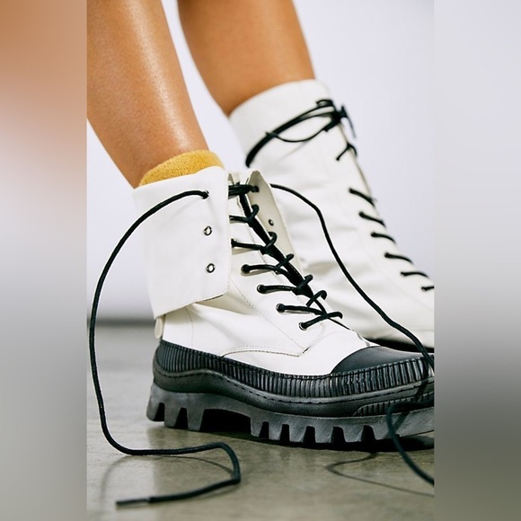 Free People Shoes - Free People Goldie Lug Sole Lace Up Boots NEW